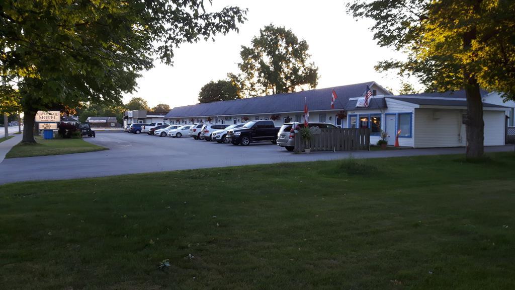 The Maplewood Motel Port Elgin Eksteriør billede